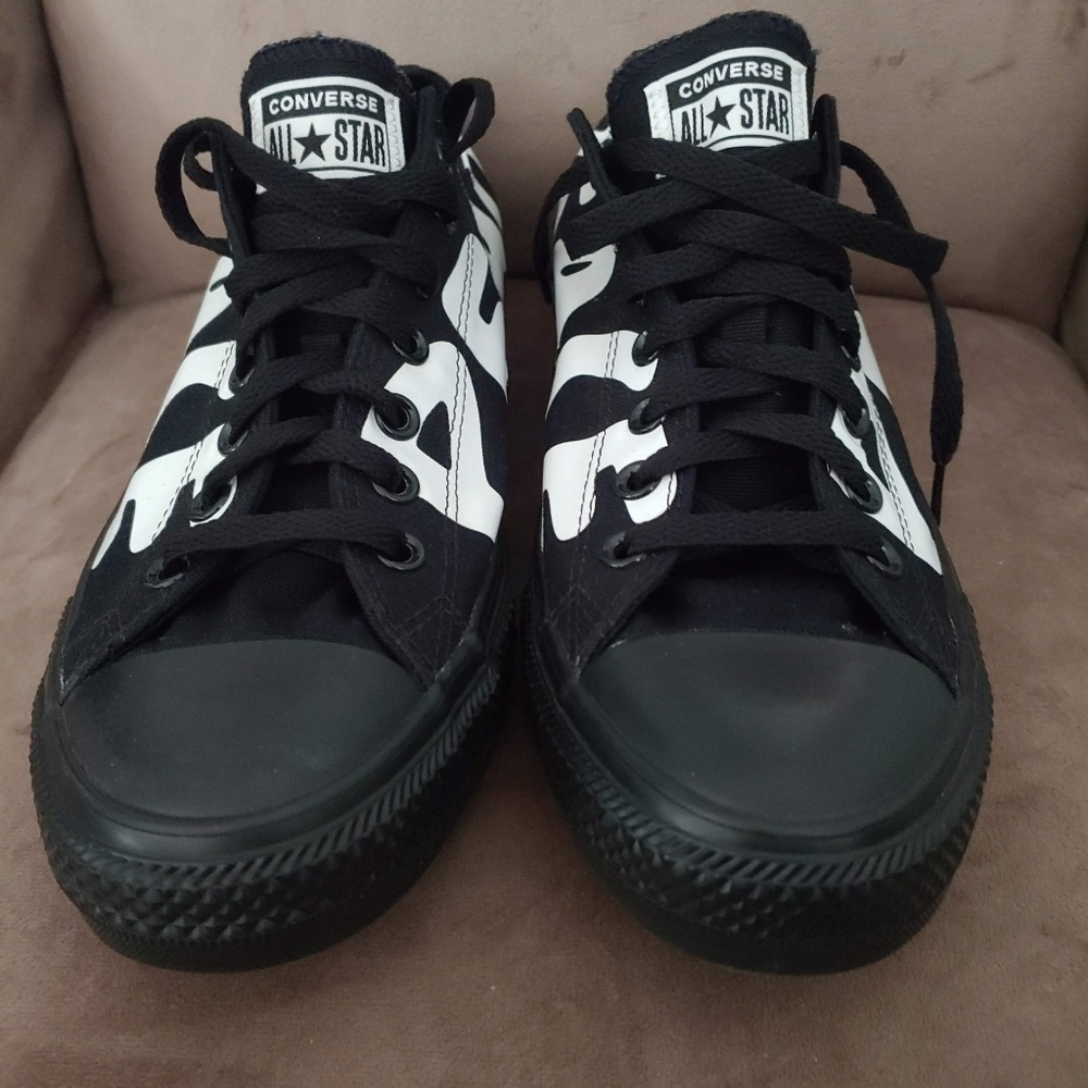 NWOT Chuck Taylor All Star Empowered Peace Sneakers